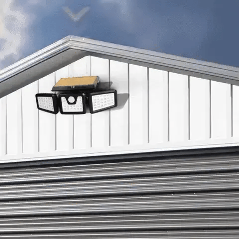 Solarni reflektor sa senzorom